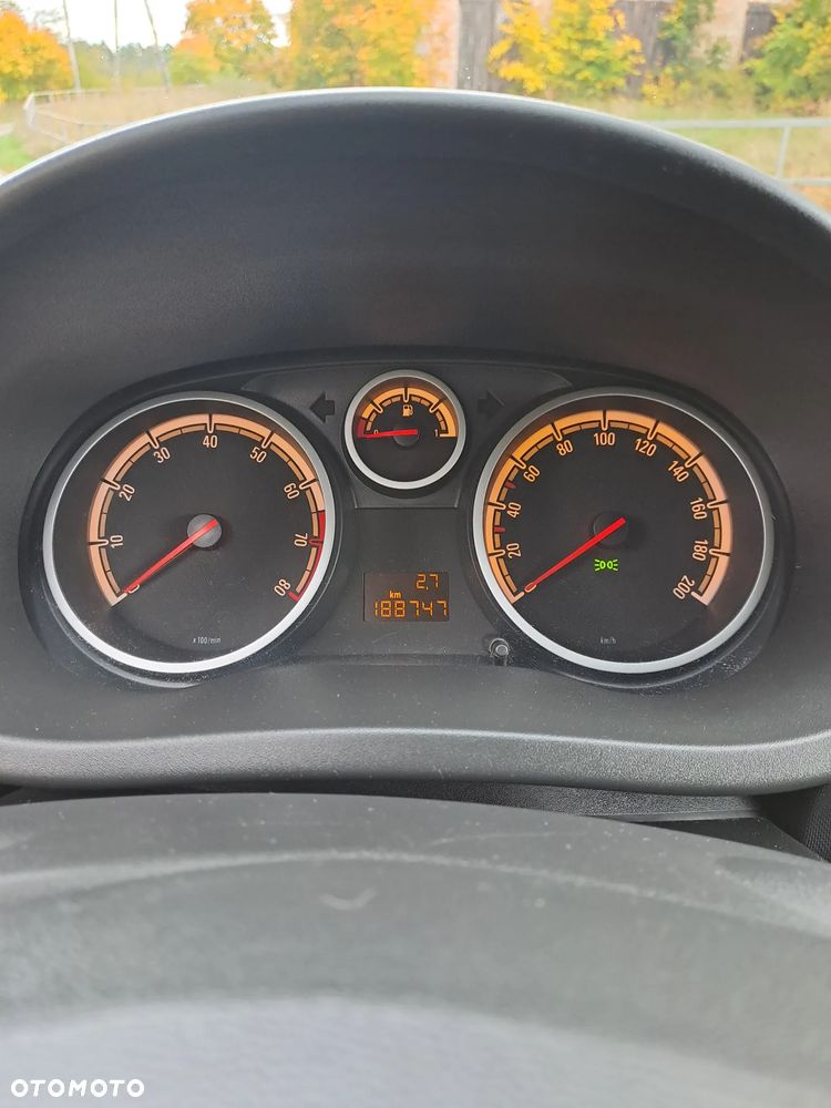 Opel Corsa - 11