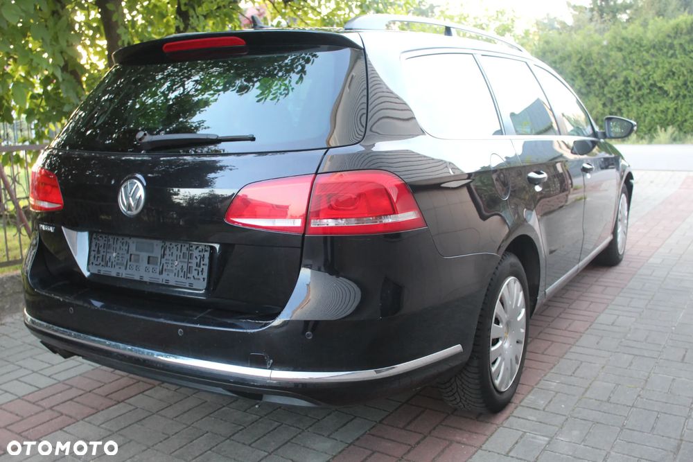 Volkswagen Passat 2.0 TDI Comfortline - 4
