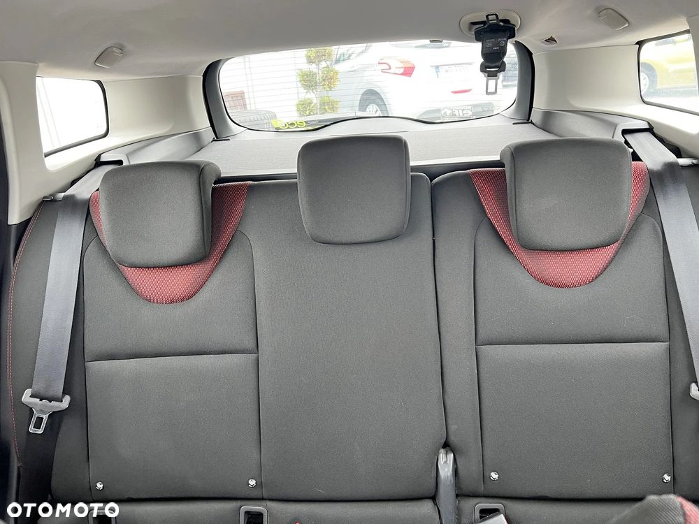 Renault Clio - 23