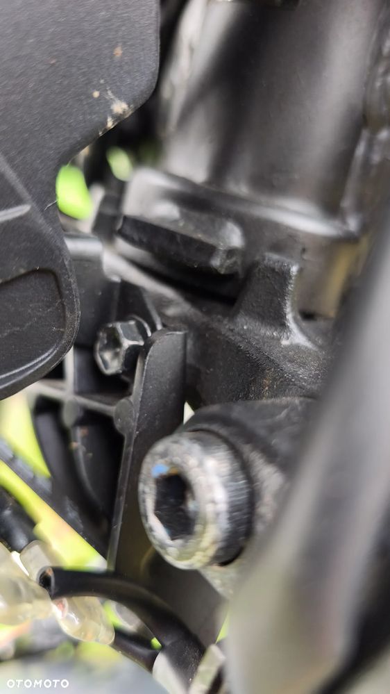 Yamaha MT - 16