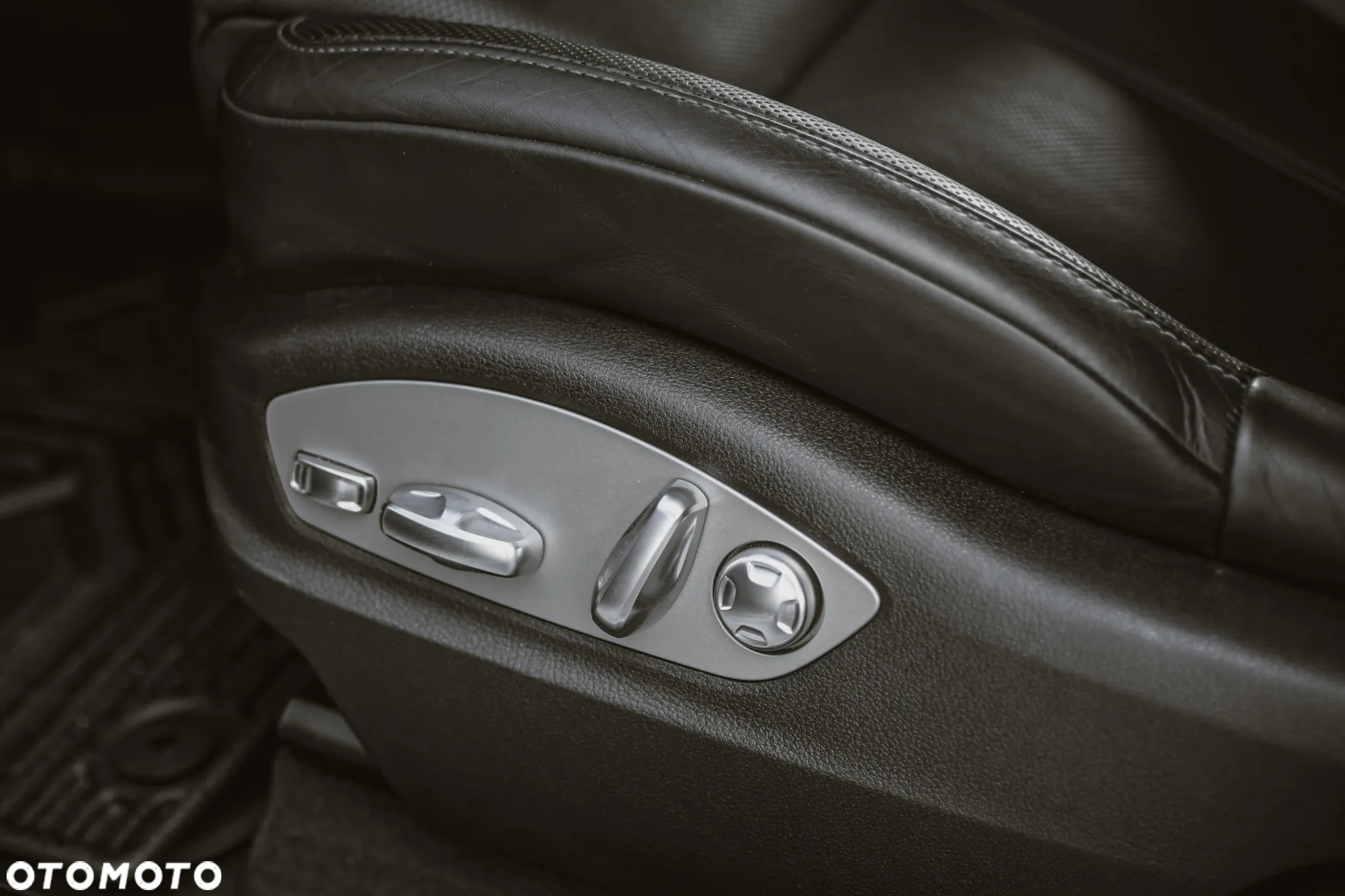 Porsche Macan Standard - 23