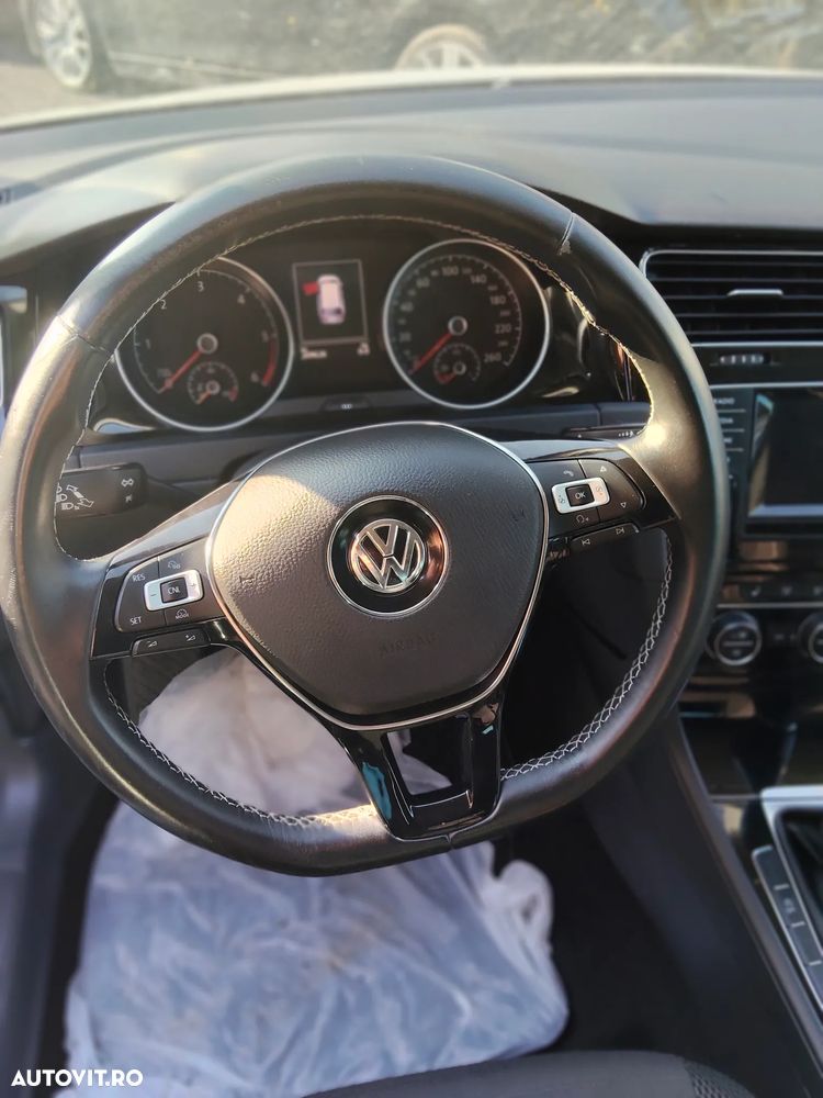 Volkswagen Golf 2.0 BlueTDI Cup - 13