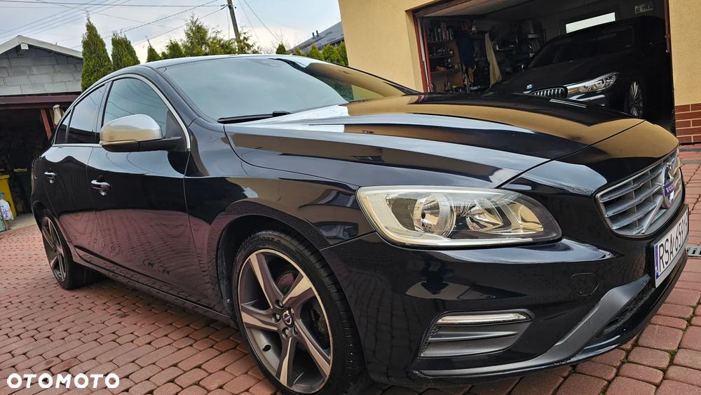 Volvo S60 T3 R-Design Summum - 22