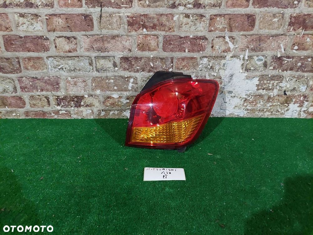 LAMPA TYŁ PRAWA MITSUBISHI ASX - 1