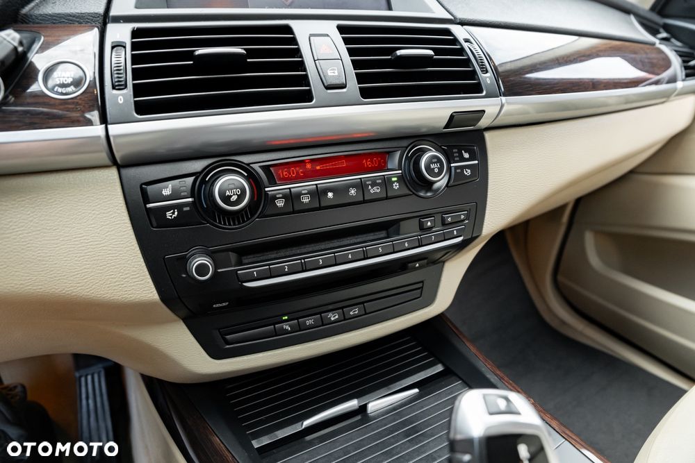 BMW X5 xDrive30d - 32