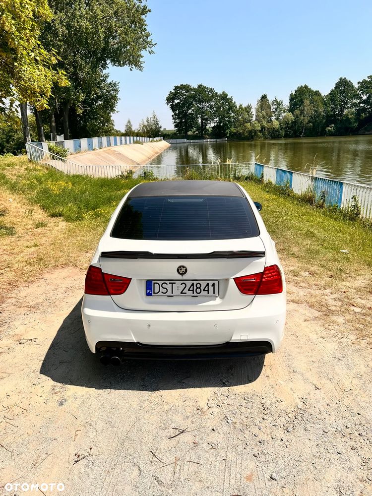 BMW Seria 3 330i - 4