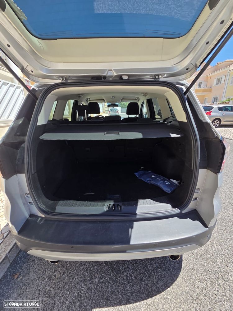 Ford Kuga - 5