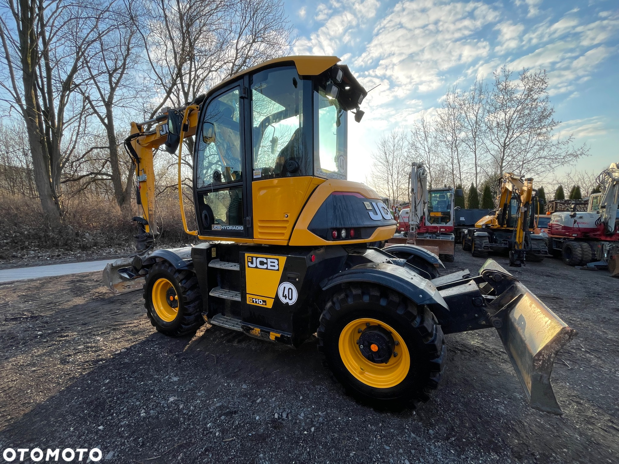 JCB HYDRADIG - 5