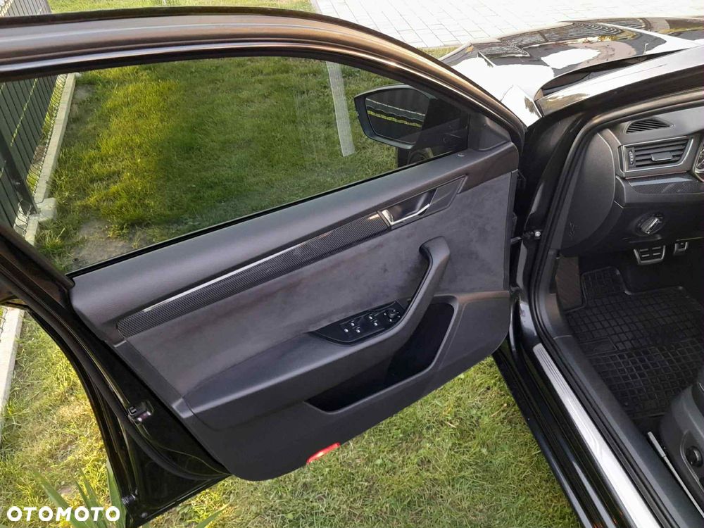 Skoda Superb 2.0 TDI 4x4 Sportline DSG - 8