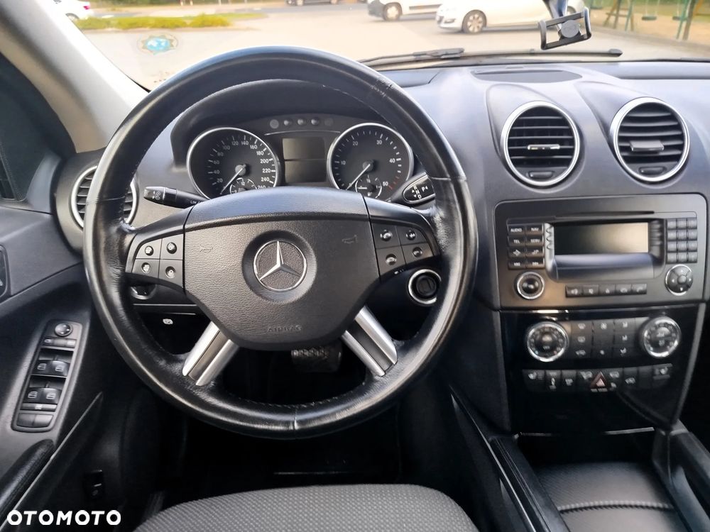Mercedes-Benz ML 320 CDI 4Matic 7G-TRONIC - 37