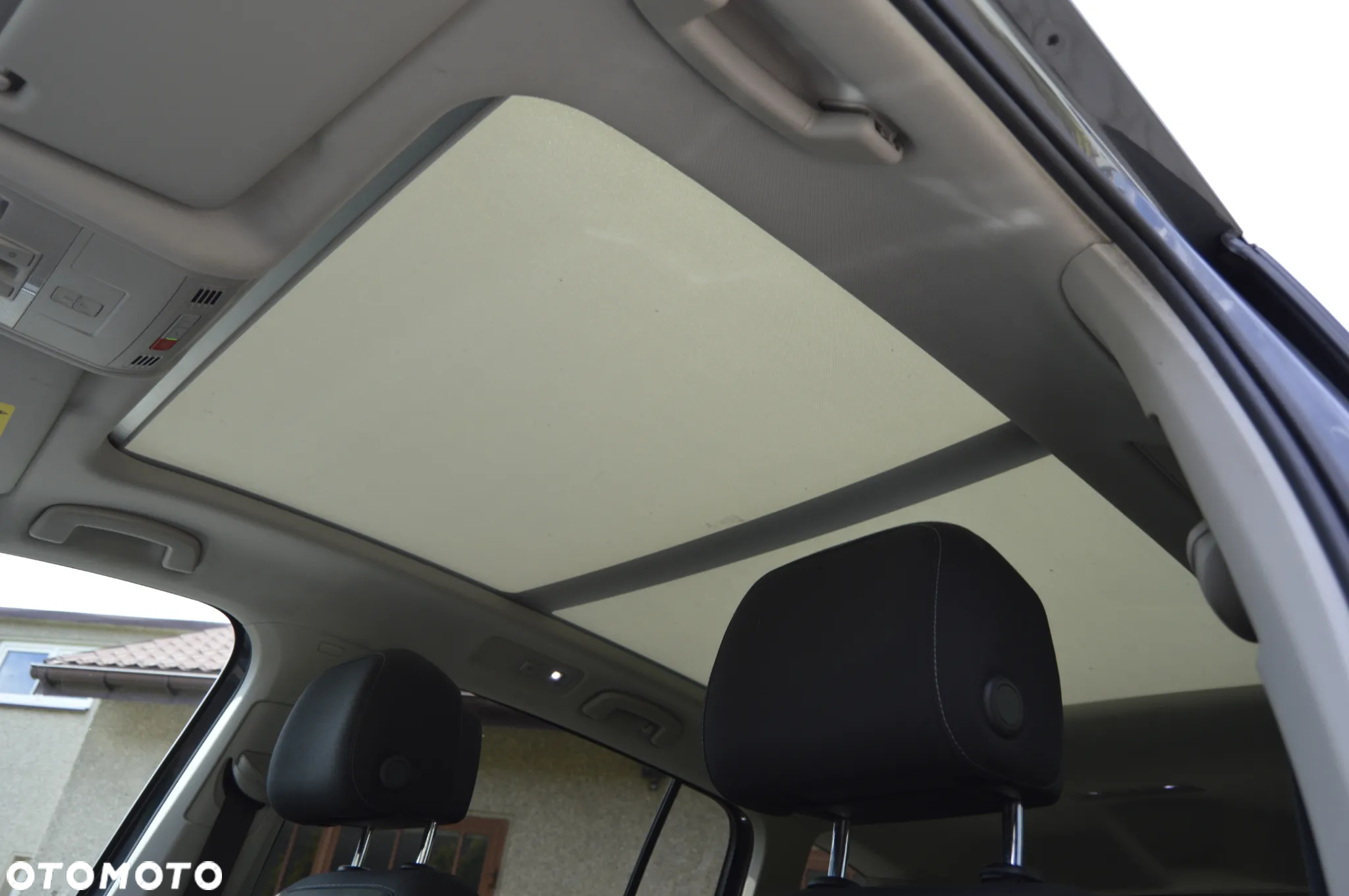 Volkswagen Touran 1.5 TSI EVO Highline DSG - 32