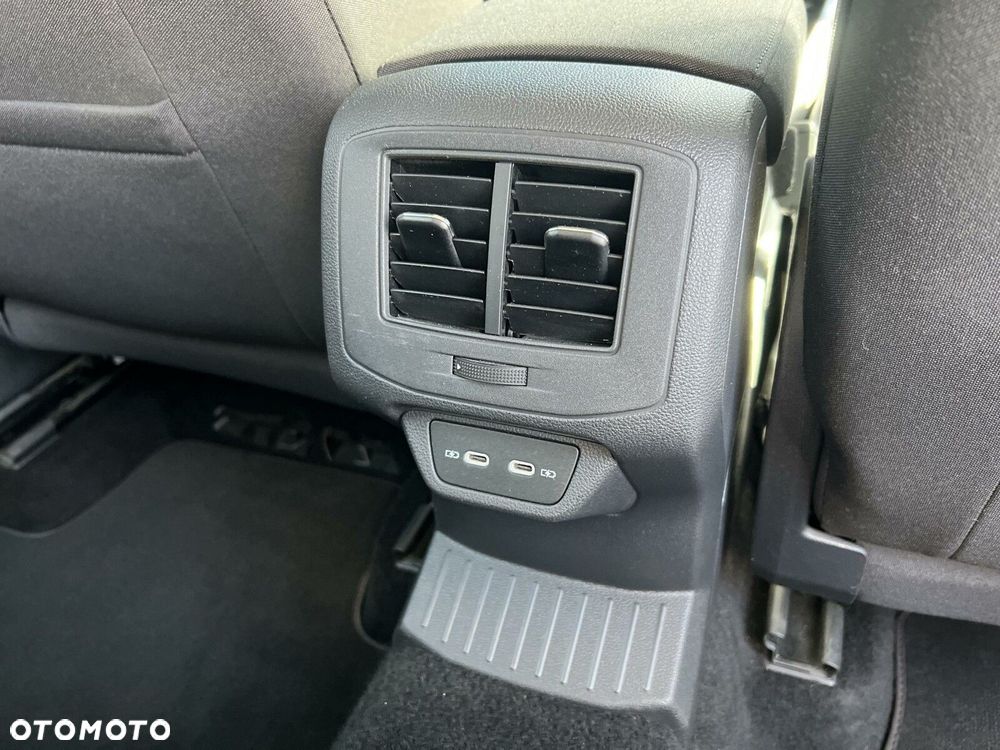 Volkswagen T-Roc 1.5 TSI Life - 13