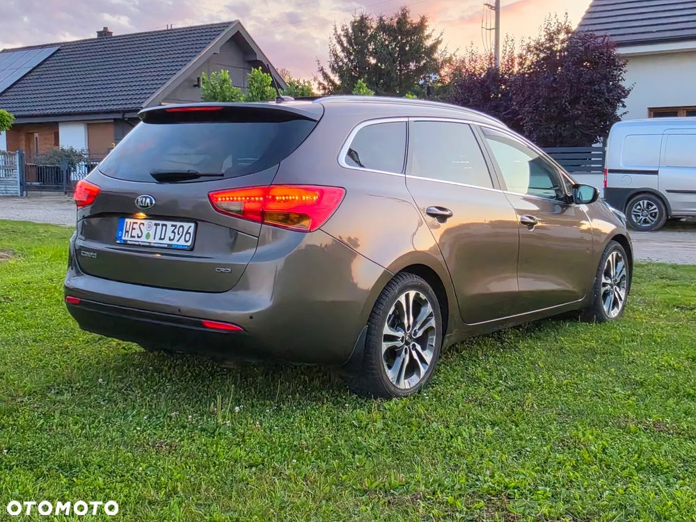 Kia Ceed 1.6 CRDi 128 Platinum Edition - 14