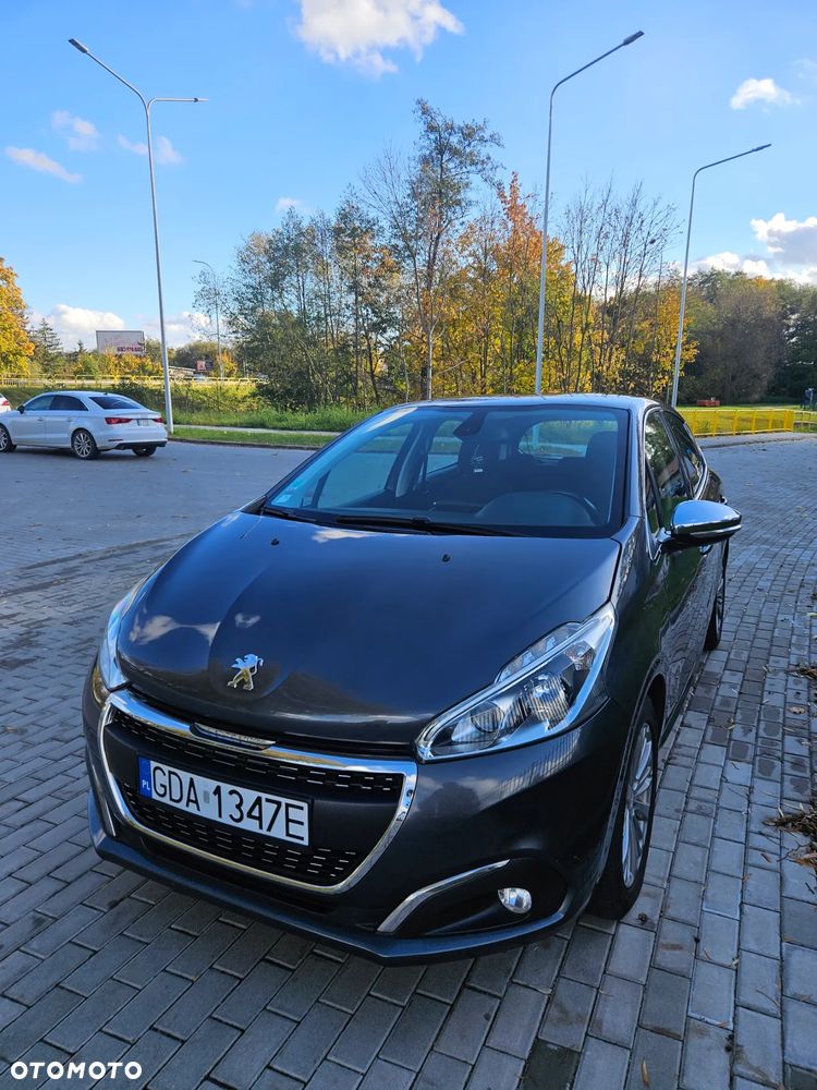 Peugeot 208 PureTech 110 Stop & Start Allure - 2