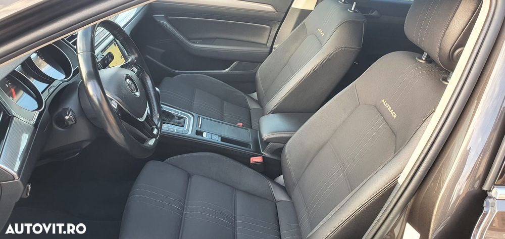 Volkswagen Passat - 12