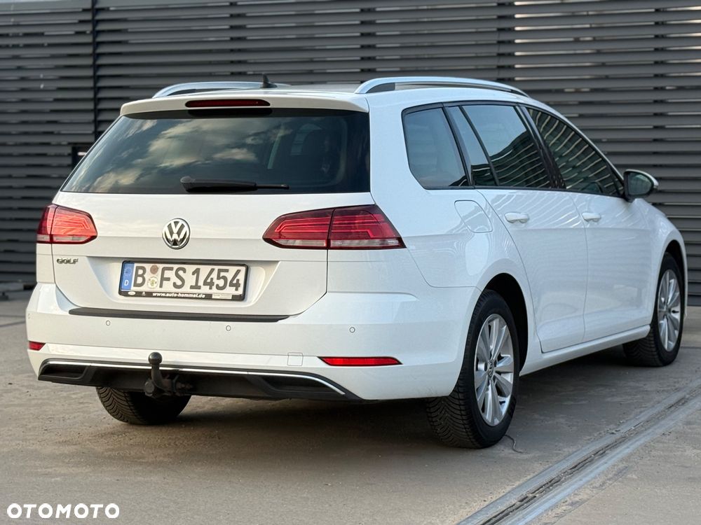 Volkswagen Golf - 4