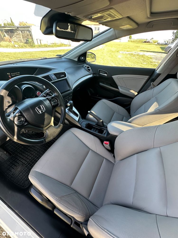 Honda Civic 1.8 Executive (ADAS / Connect+) - 30