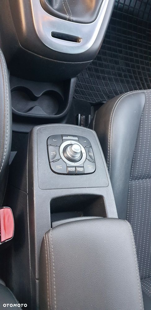 Renault Scenic 1.4 16V TCE Bose Edition - 14