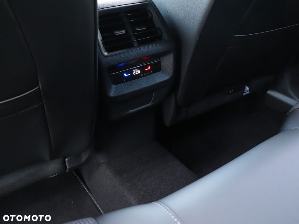 Volkswagen Tiguan - 24