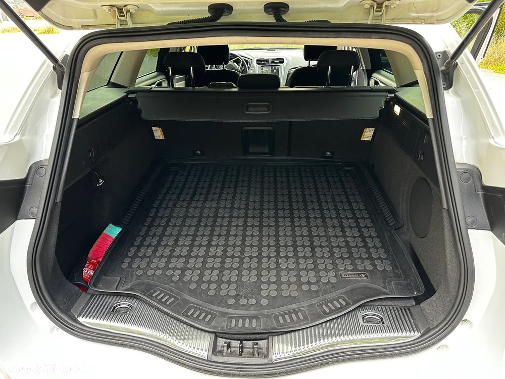 Ford Mondeo 2.0 TDCi Titanium - 18