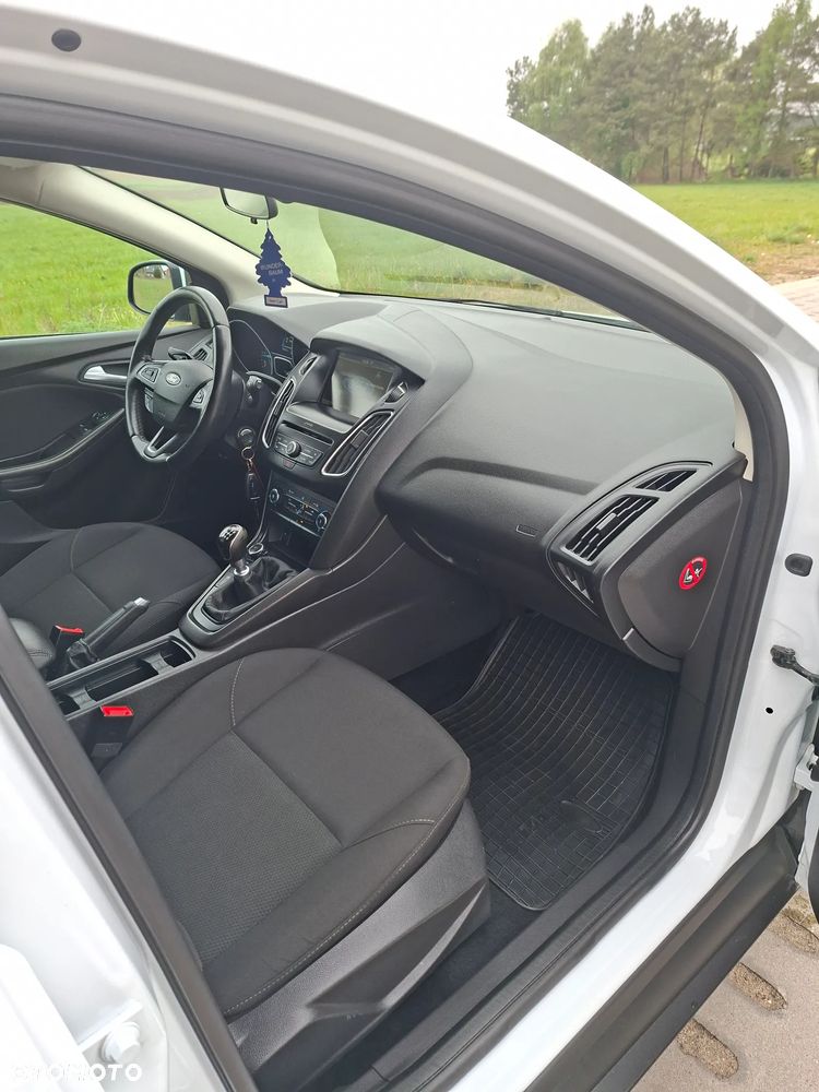 Ford Focus 2.0 TDCi DPF Start-Stopp-System Business - 11