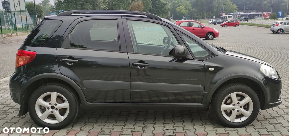 Suzuki SX4 1.6 GS / Premium 4WD - 4