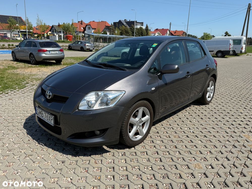 Toyota Auris 2.0 D-4D Edition - 1