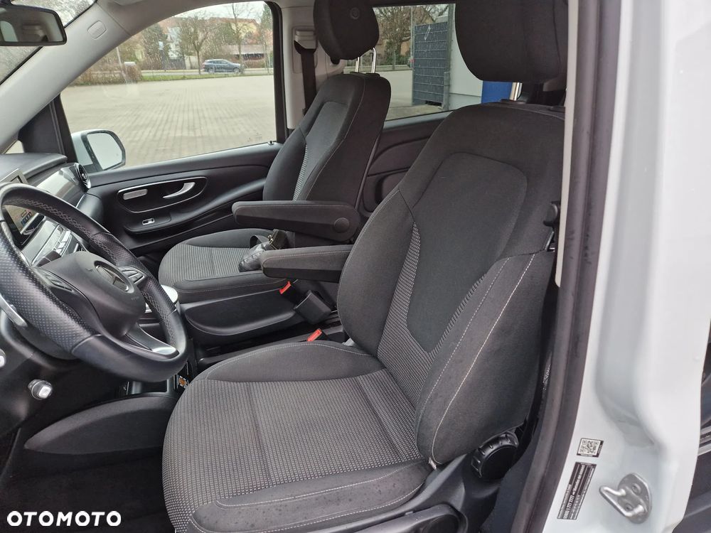 Mercedes-Benz Klasa V 220 d lang 9G-TRONIC - 29