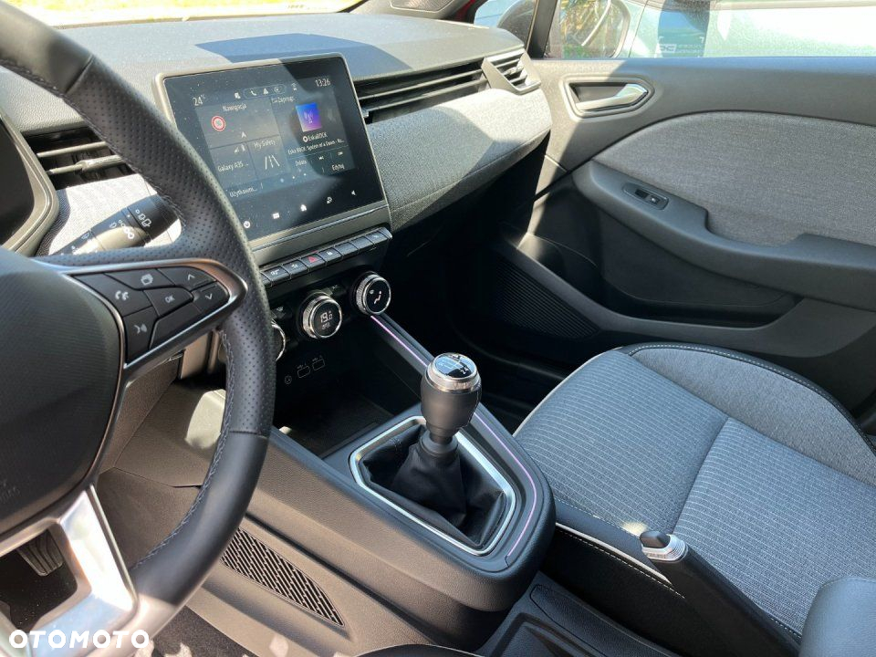 Renault Clio - 11