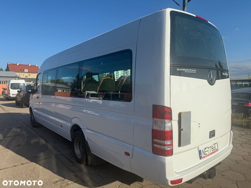 Mercedes-Benz Sprinter - 4