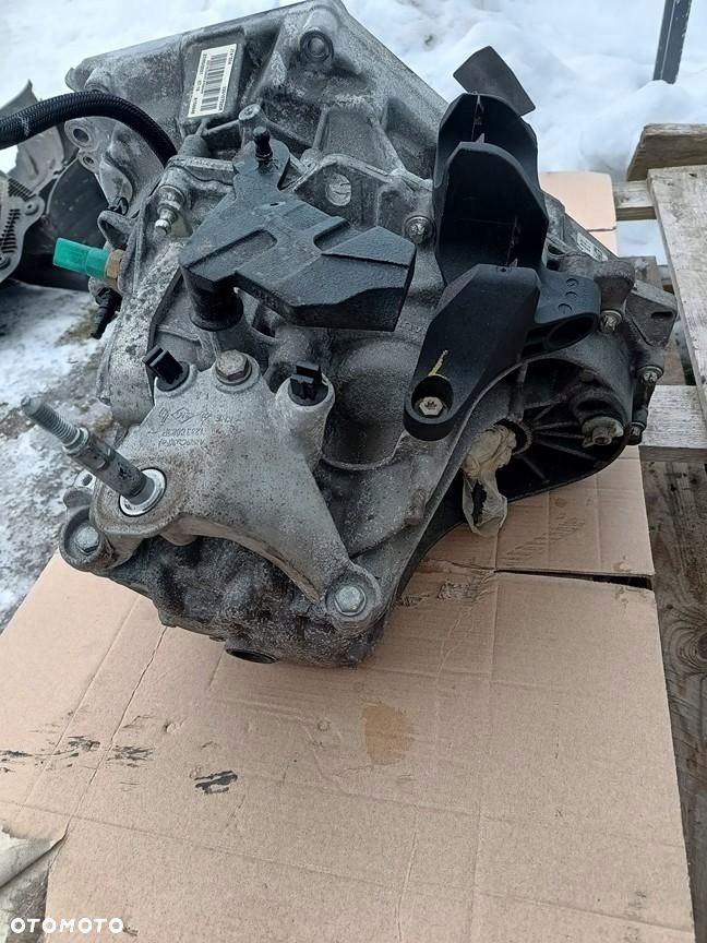 dacia sandero stepway iii 21r- 1.0 tce skrzynia biegów jt4004 223657652r - 7