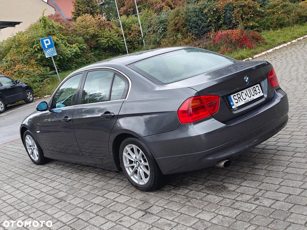 BMW Seria 3 320i - 14