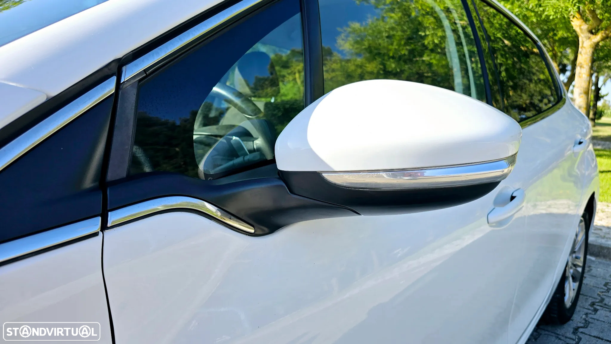 Peugeot 208 1.6 e-HDi Allure 2-Tronic - 13
