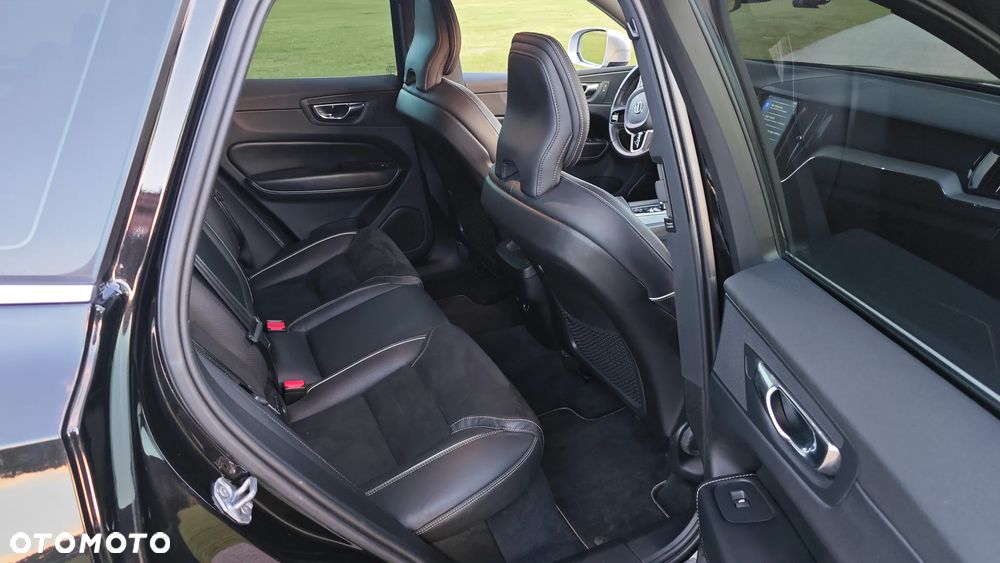 Volvo XC 60 D3 R-Design - 23