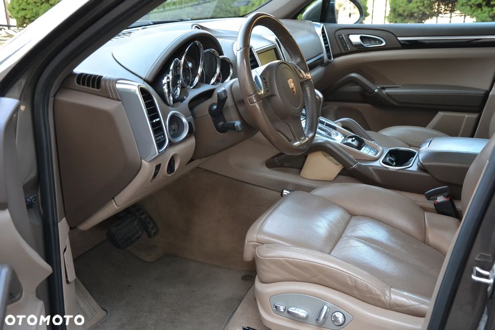 Porsche Cayenne Diesel - 10