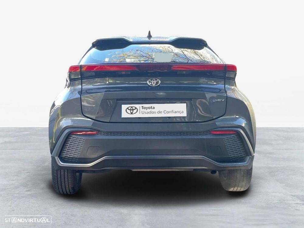 Toyota C-HR — fotografia 4