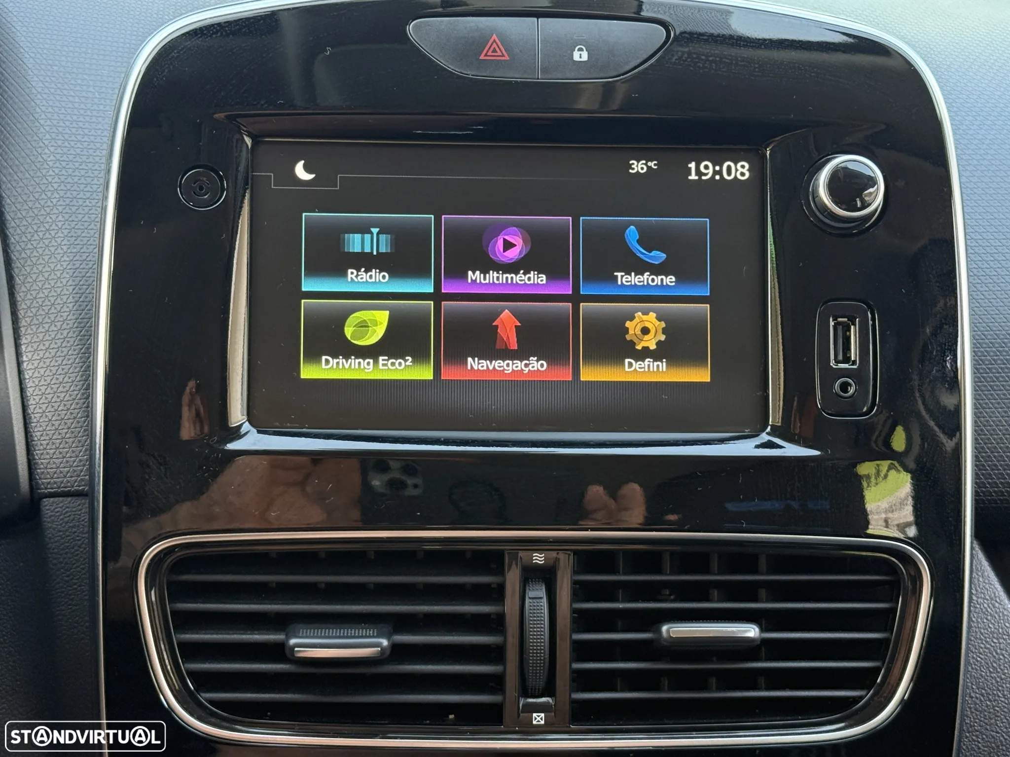 Renault Clio Sport Tourer 1.5 dCi GT Line - 31