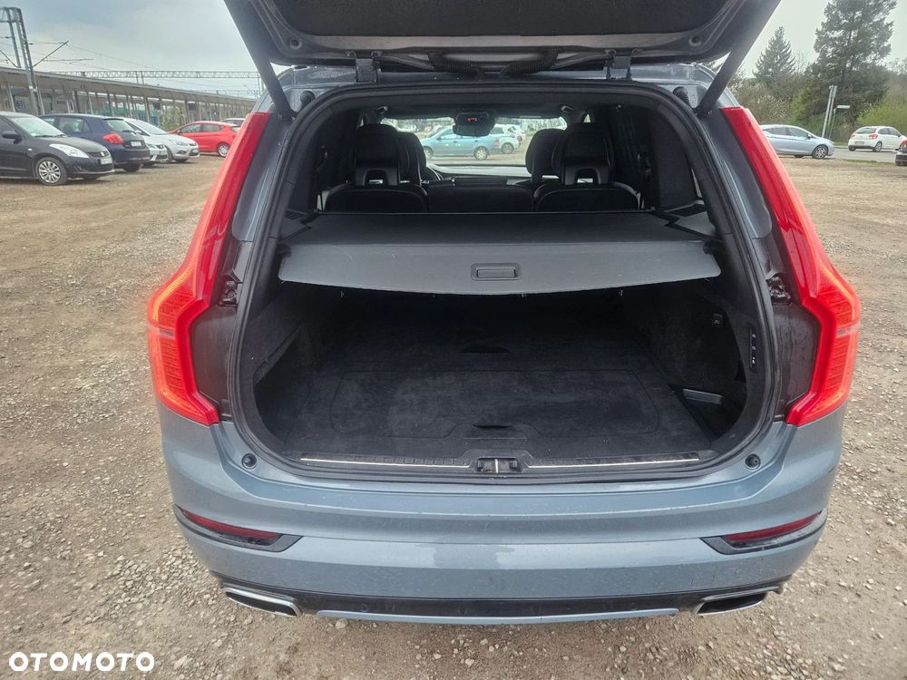 Volvo XC 90 D5 AWD R-Design - 11