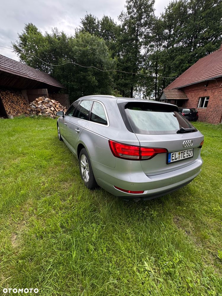 Audi A4 Avant 2.0 TDI DPF clean diesel Ambiente - 12