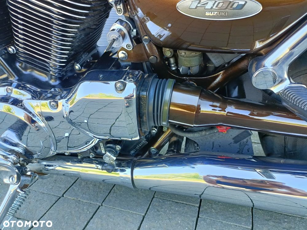 Suzuki Intruder - 19