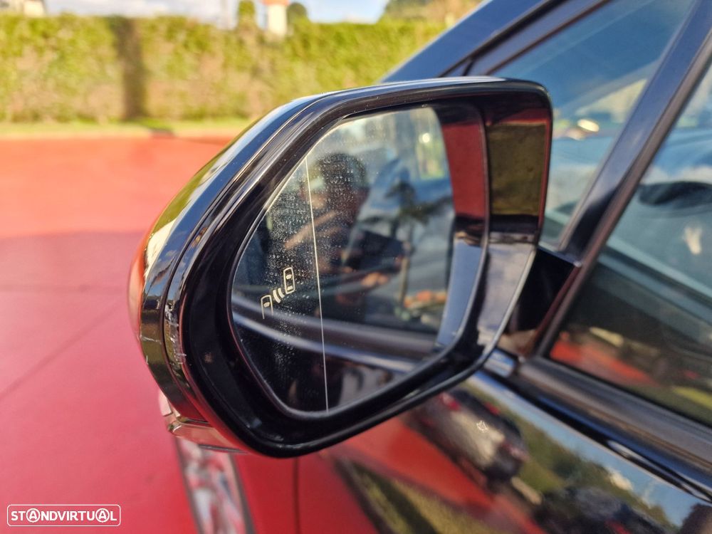 Toyota Prius 1.8 Plug-In Luxury+Pele - 8