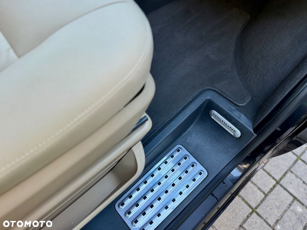 Volkswagen Multivan - 33