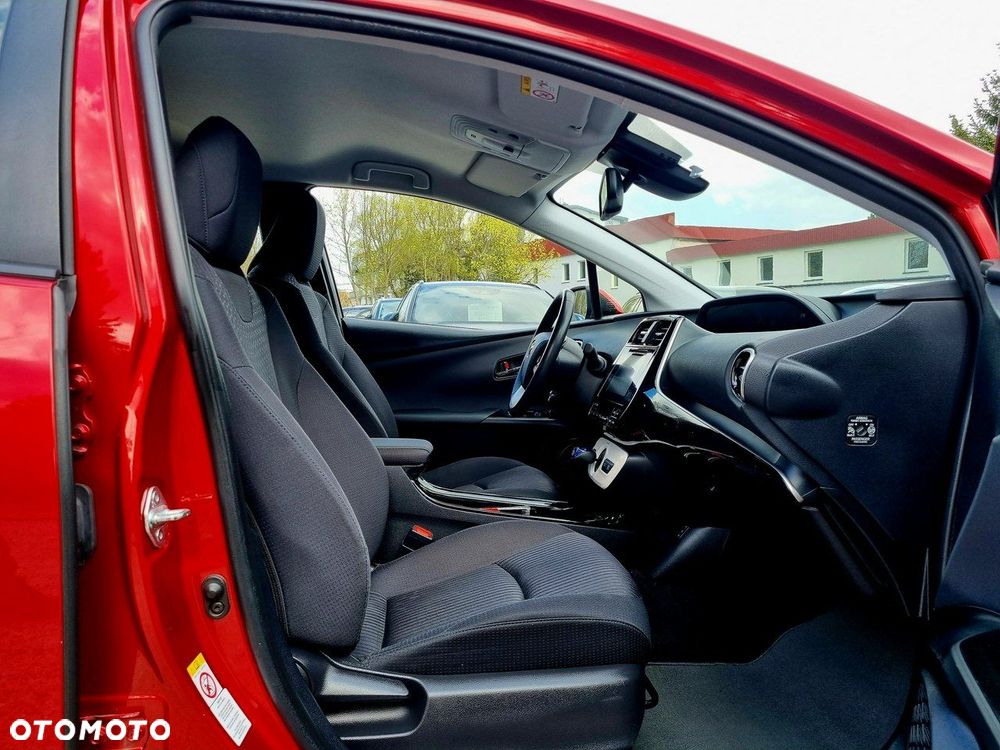 Toyota Prius 1.8 Hybrid Premium - 11