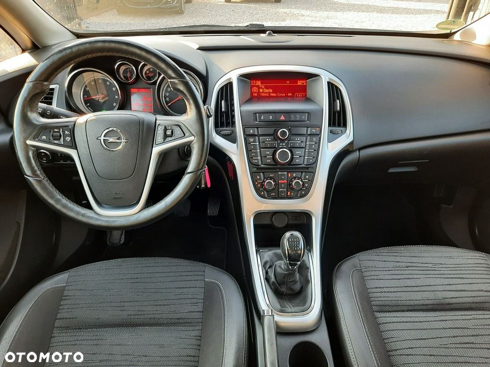 Opel Astra - 10