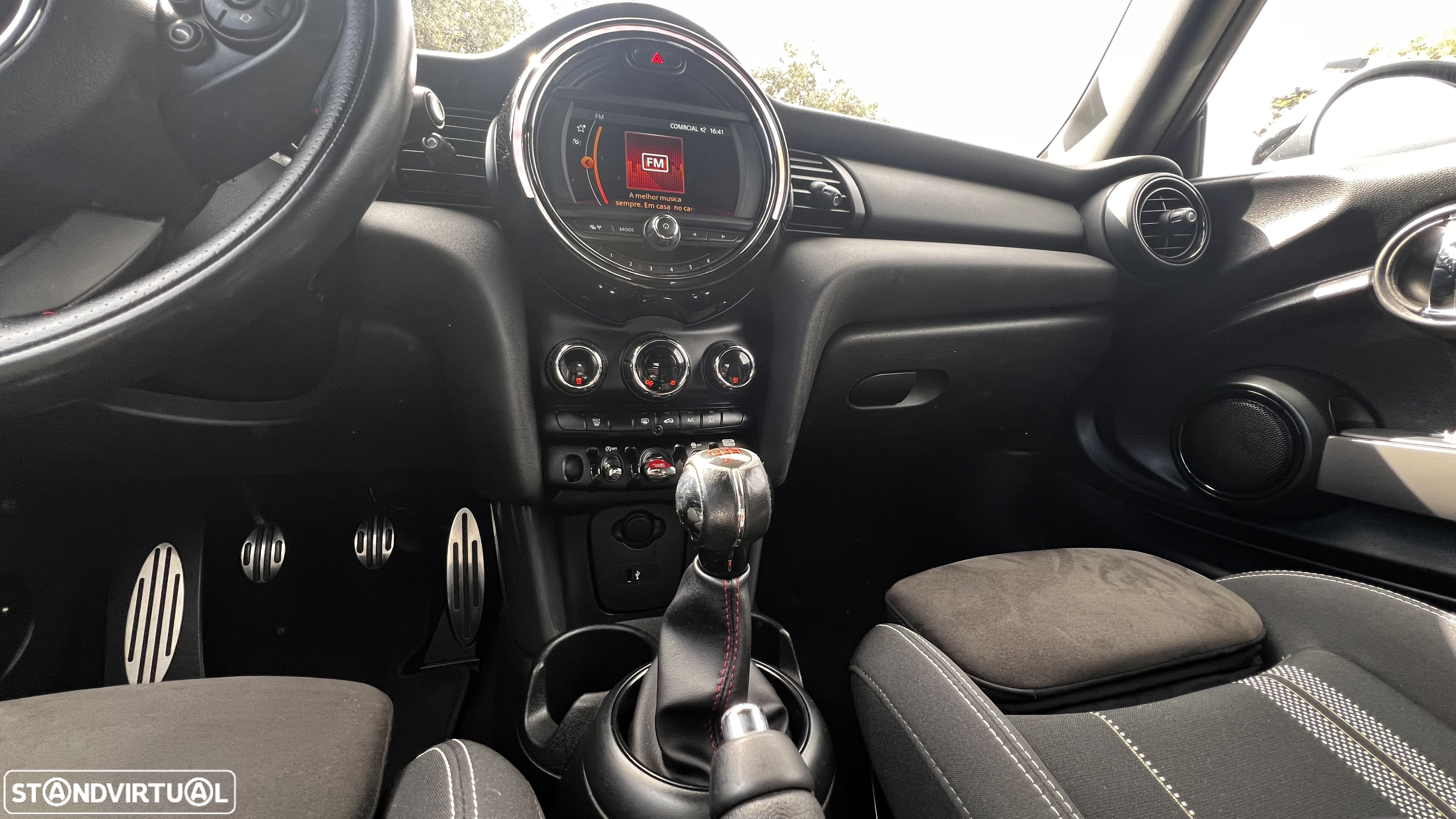 MINI 3 Portas One D - 34