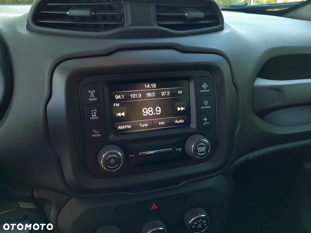 Jeep Renegade - 15
