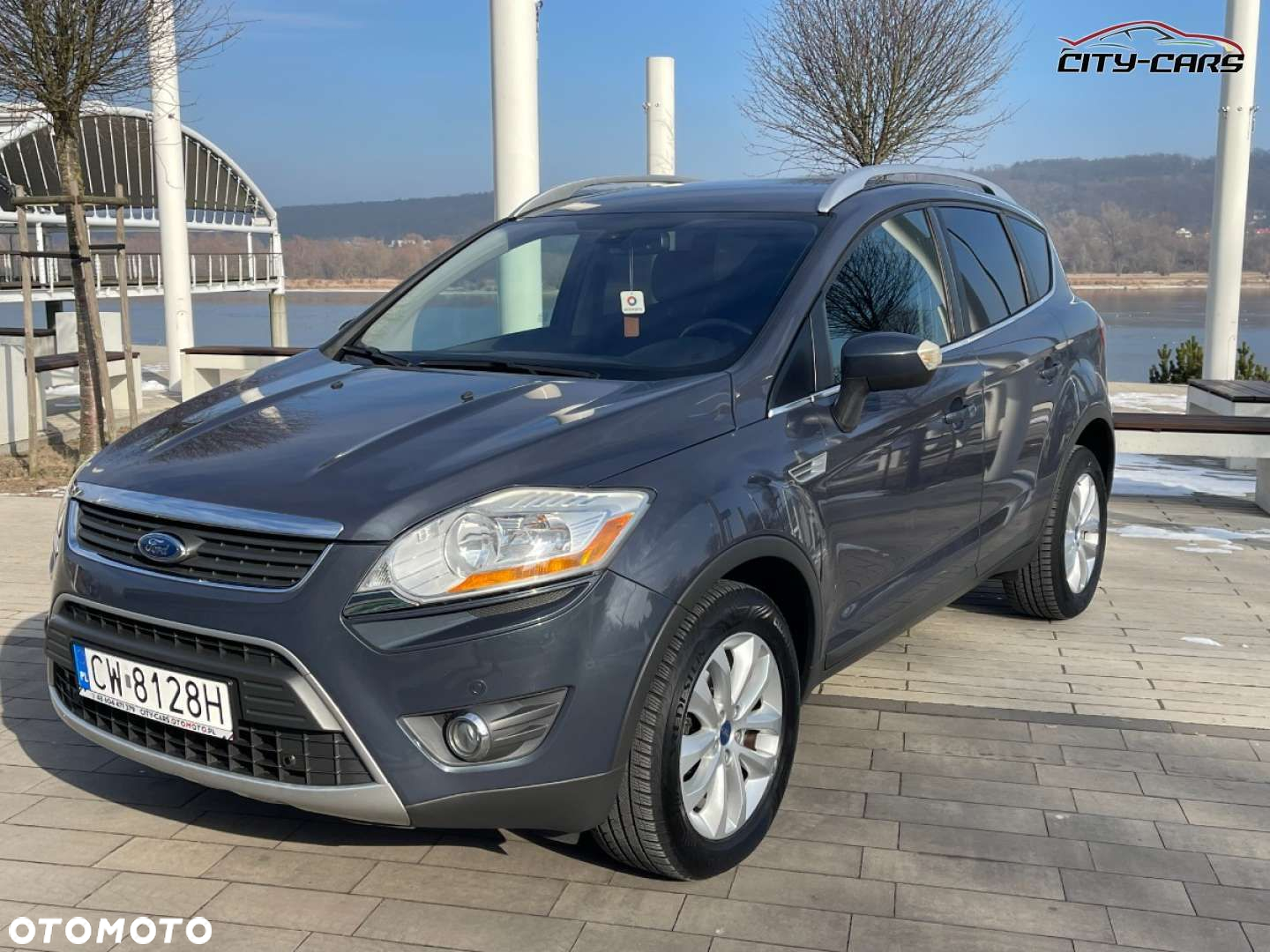 Ford Kuga - 2