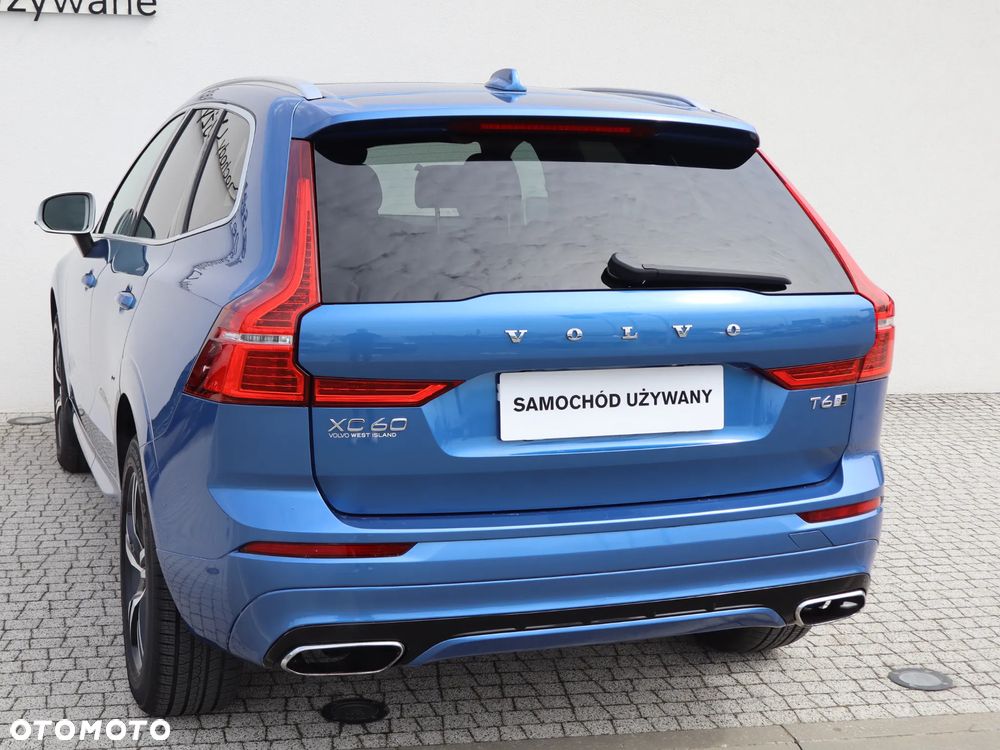 Volvo XC 60 T6 AWD R-Design - 4