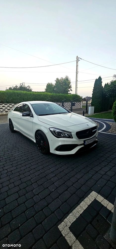 Mercedes-Benz CLA 180 7G-DCT AMG Line - 2