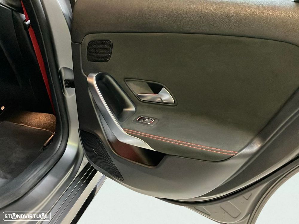 Mercedes-Benz A 35 AMG - 21